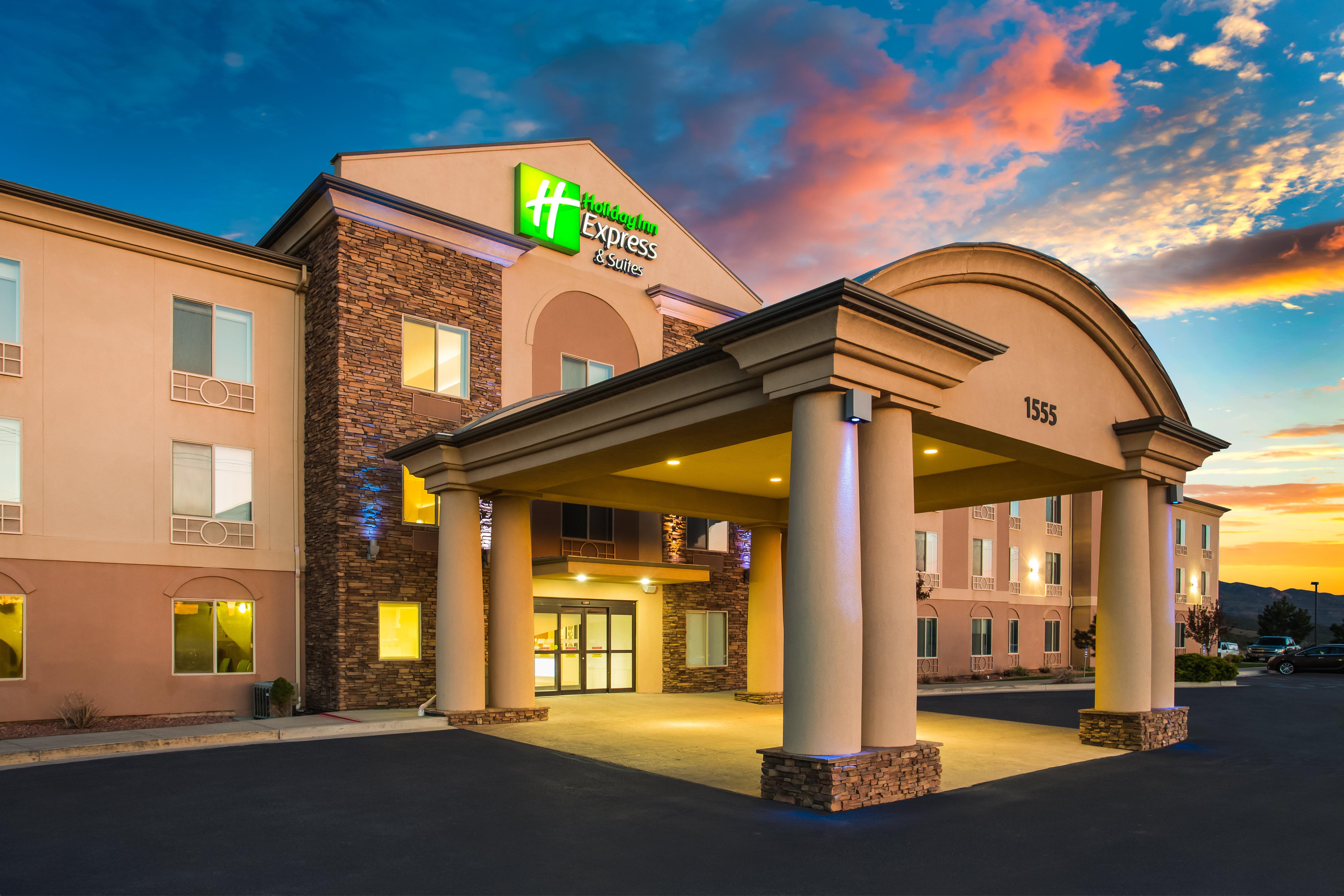 Holiday Inn Express Hotel & Suites Cedar City By Ihg מראה חיצוני תמונה
